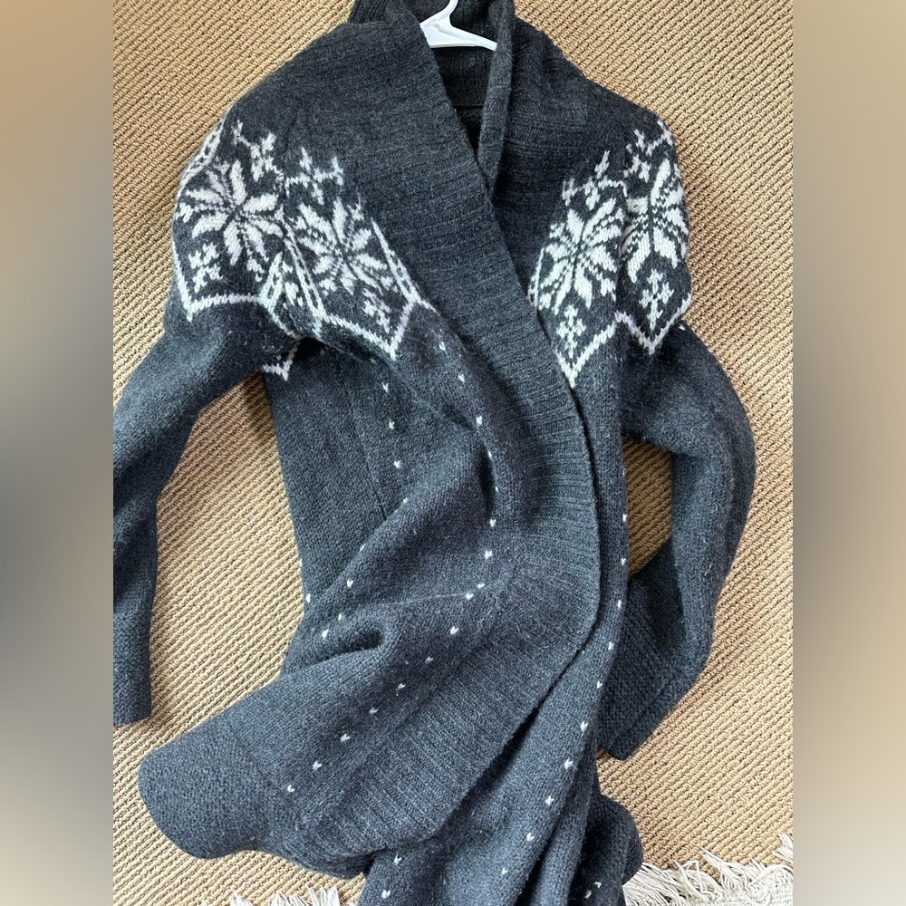 Neve sweater cardigan